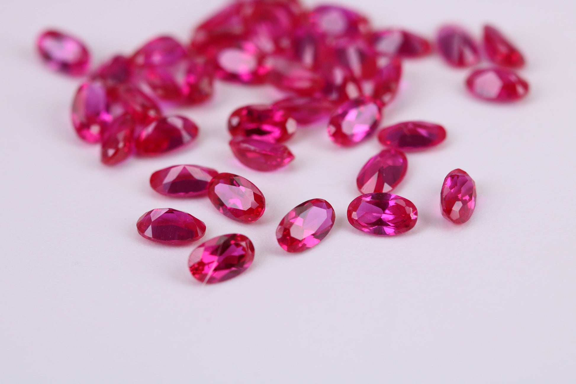Oval cut AAA Grade Ruby Red Cubic Zirconia, Top Colour and Luster, Choice of Sizes, Calibrated Sizing, Multi Pack of 10