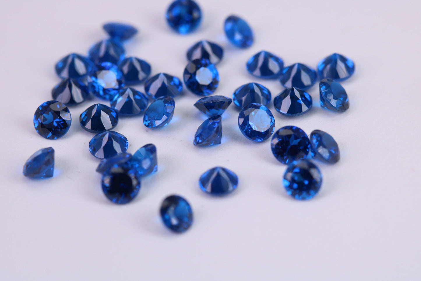 Round cut AAA Grade Sapphire Blue Cubic Zirconia, Top Colour and Luster, Choice of Sizes, Calibrated Sizing, Multi Packs