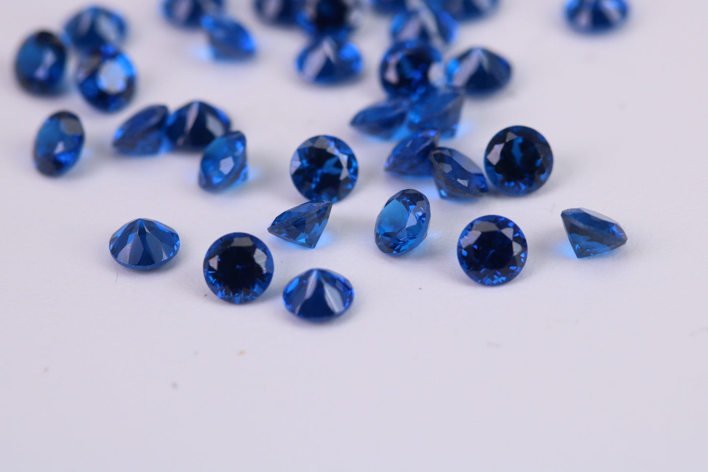 Round cut AAA Grade Sapphire Blue Cubic Zirconia, Top Colour and Luster, Choice of Sizes, Calibrated Sizing, Multi Packs
