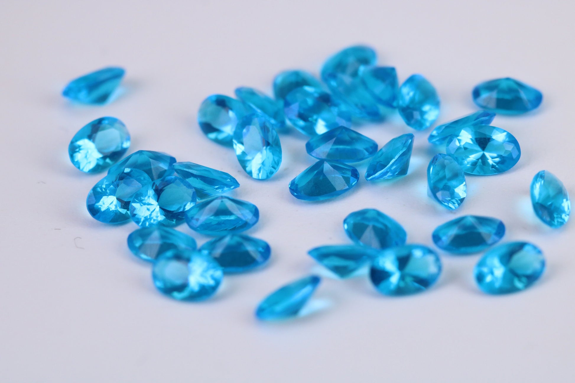 Oval cut AAA Grade Blue Topaz Cubic Zirconia, Top Colour and Luster, Choice of Sizes, Calibrated Sizing, Multi Pack of 10