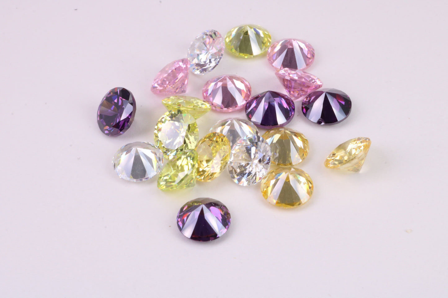 Assorted Pack of 20 AAA Grade Cubic Zirconia, Top Colour and Luster, Choice of Sizes, 6mm, 7mm, 8mm and 10mm