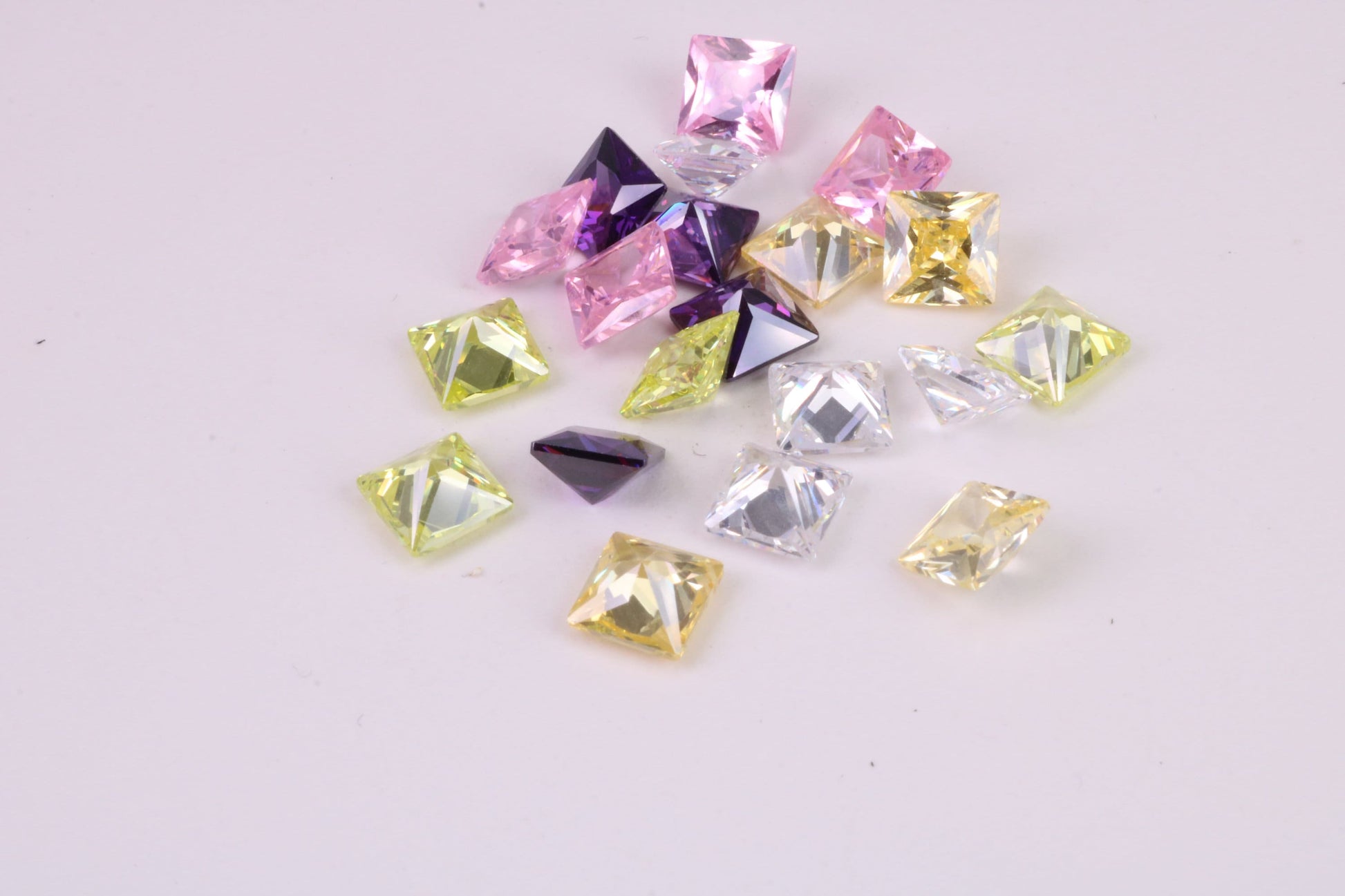 Assorted Pack of 20 Square cut AAA Grade Cubic Zirconia, Top Colour and Luster, Choice of Sizes, 4mm, 5mm, 6mm, 8mm and 10mm