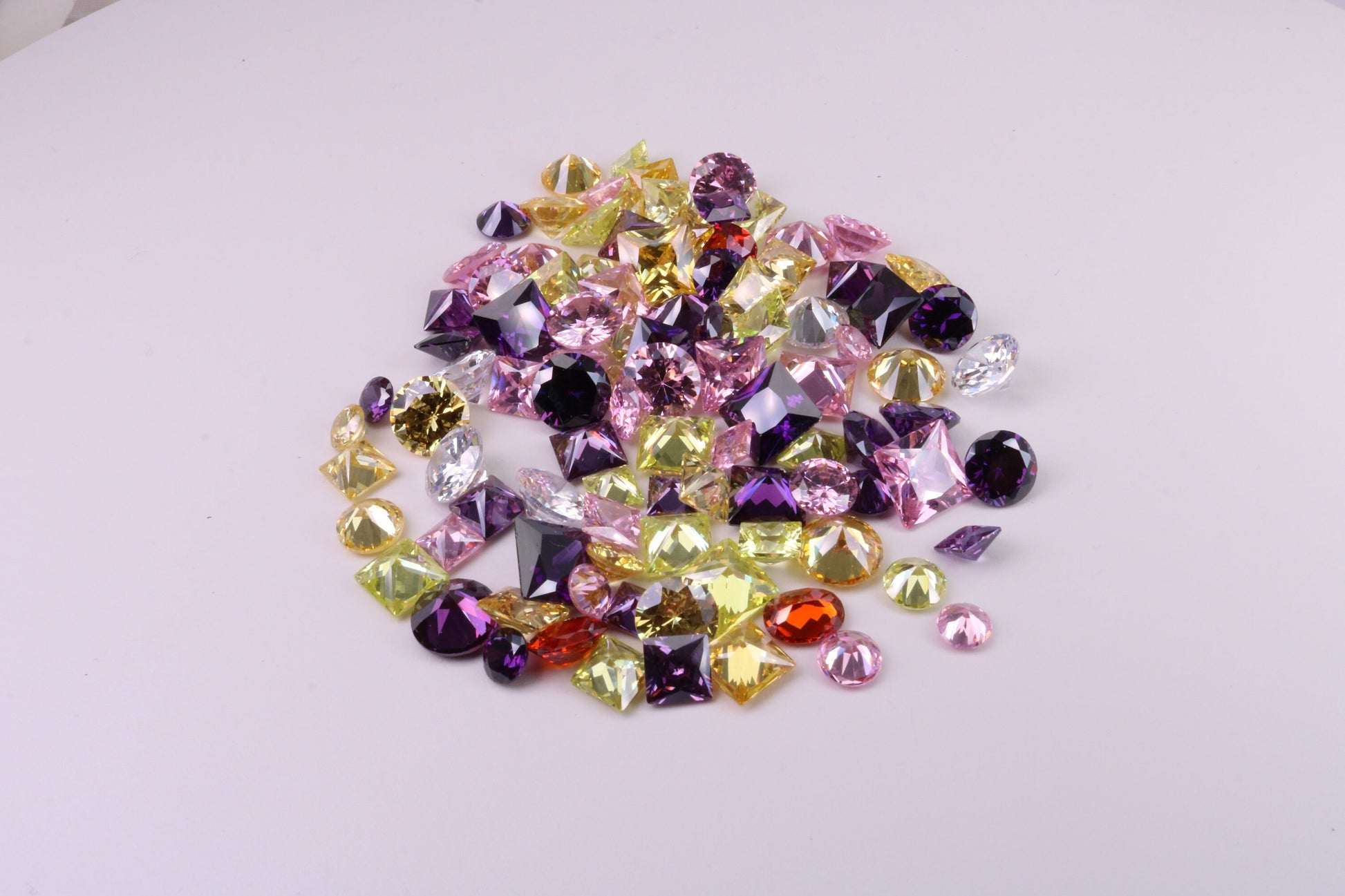Assorted Pack of 100 AAA Grade Cubic Zirconia, Top Colour and Luster, Assorted Sizes, Shapes and Colours