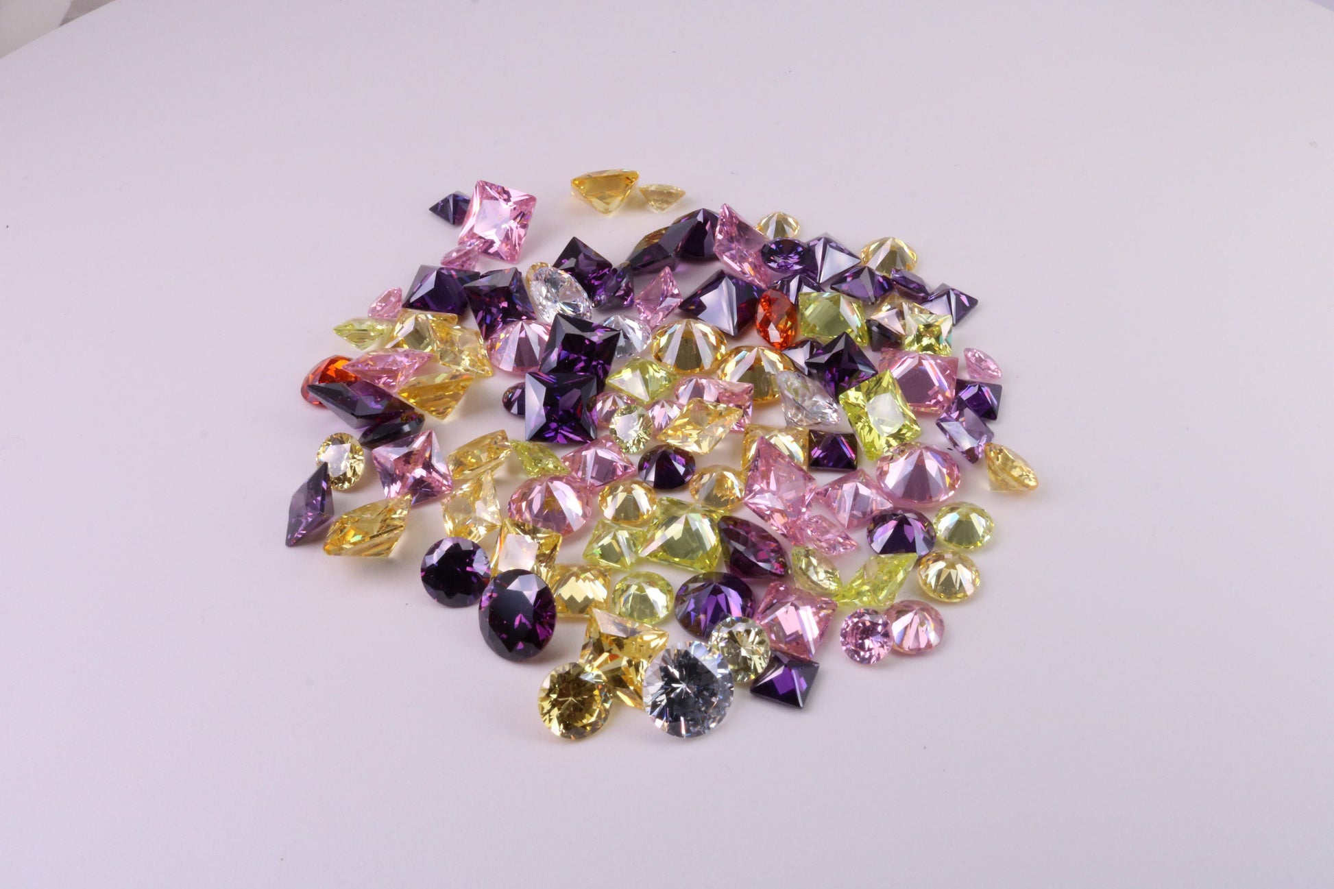 Assorted Pack of 100 AAA Grade Cubic Zirconia, Top Colour and Luster, Assorted Sizes, Shapes and Colours