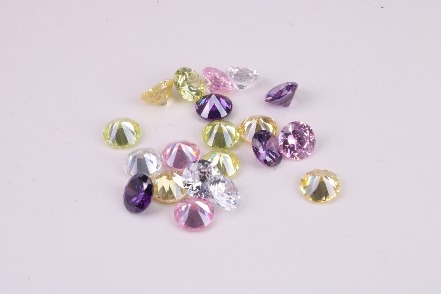 Assorted Pack of 20 AAA Grade Cubic Zirconia, Top Colour and Luster, Choice of Sizes, 6mm, 7mm, 8mm and 10mm