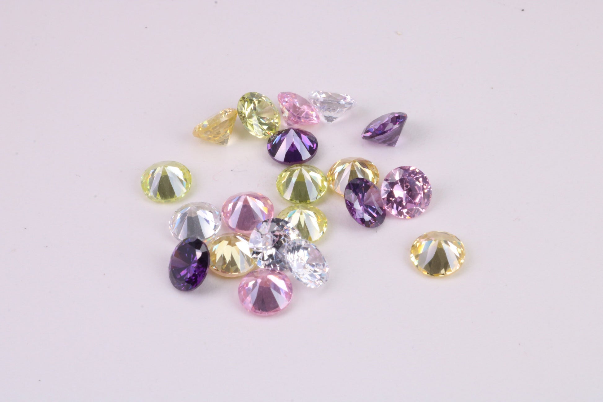 Assorted Pack of 20 AAA Grade Cubic Zirconia, Top Colour and Luster, Choice of Sizes, 6mm, 7mm, 8mm and 10mm