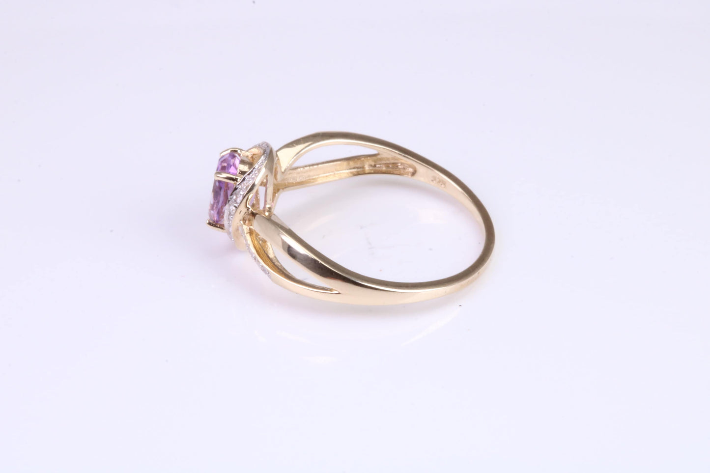 Amethyst and Diamonds set Yellow Gold ring, Natural oval cut Amethyst and natural Diamonds, British hallmarked