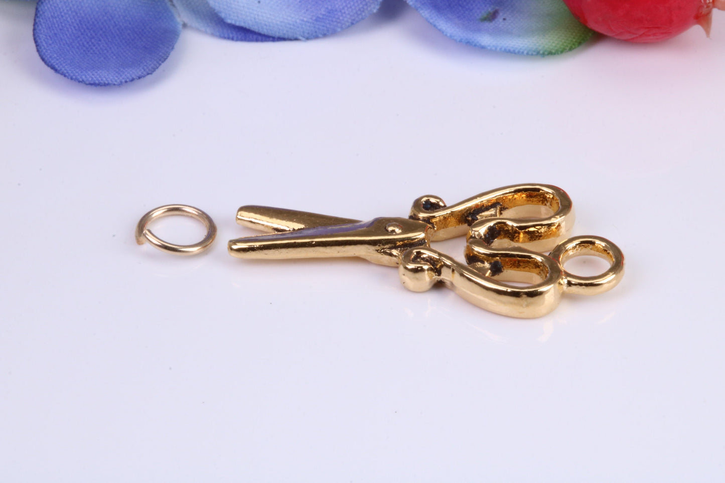 Scissor Charm, Traditional Charm, Made from Solid Cast Yellow Gold, British Hallmarked