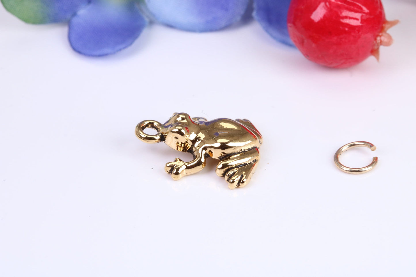 Frog Charm, Traditional Charm, Made from Solid Cast Yellow Gold, British Hallmarked