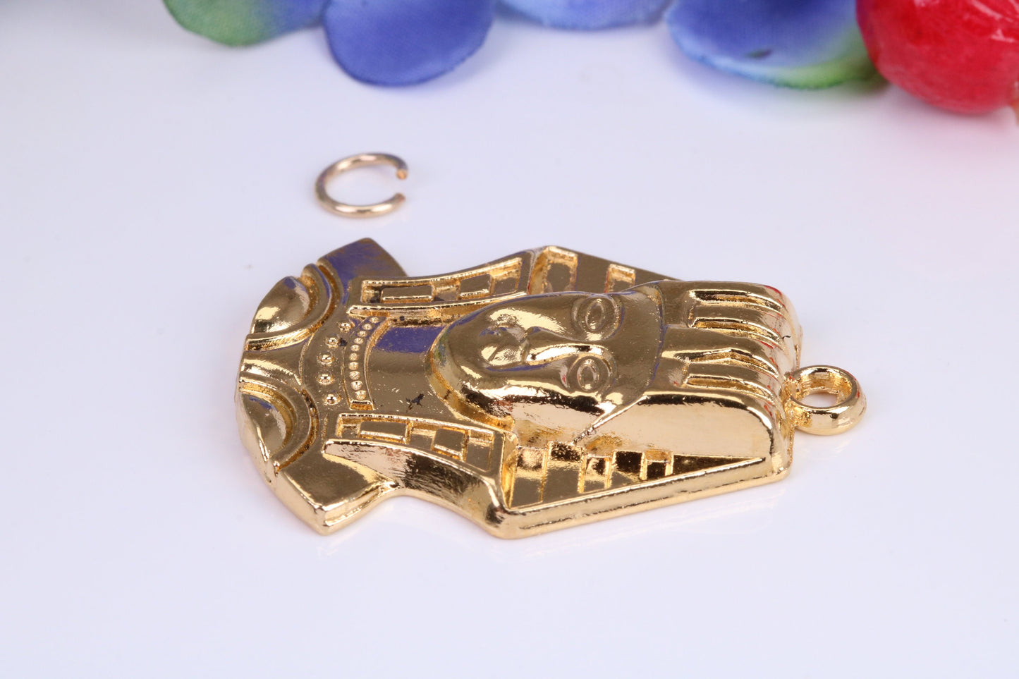 King Tutankhamun Pendant, Made from Solid Cast Yellow Gold, British Hallmarked