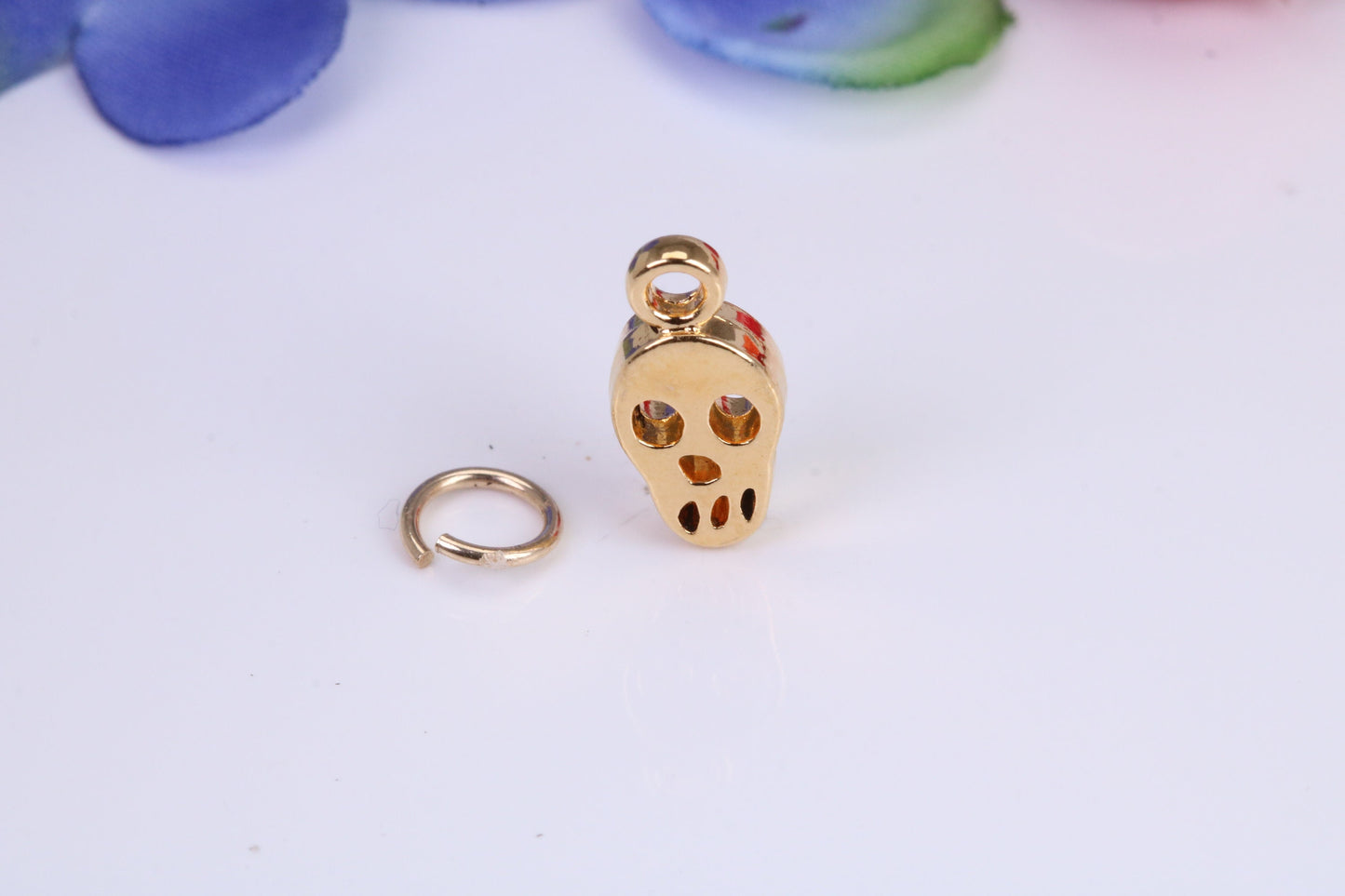 Skull Charm, Traditional Charm, Made from Solid Cast Yellow Gold, British Hallmarked