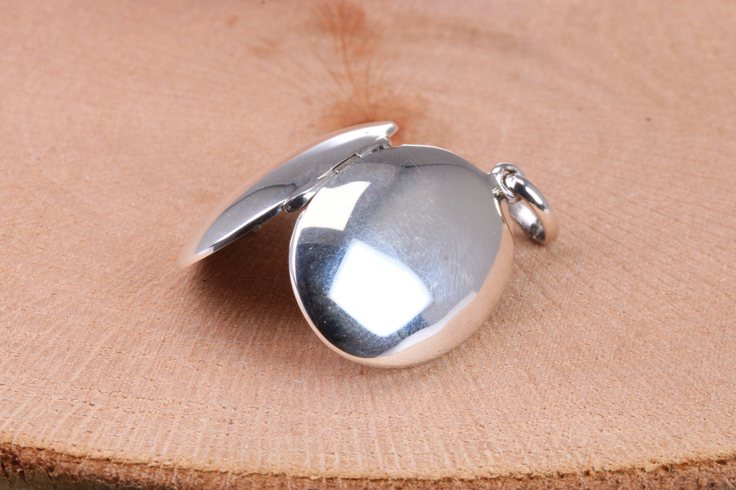 23 mm Long Oval Shaped Locket, Made from Solid Sterling Silver