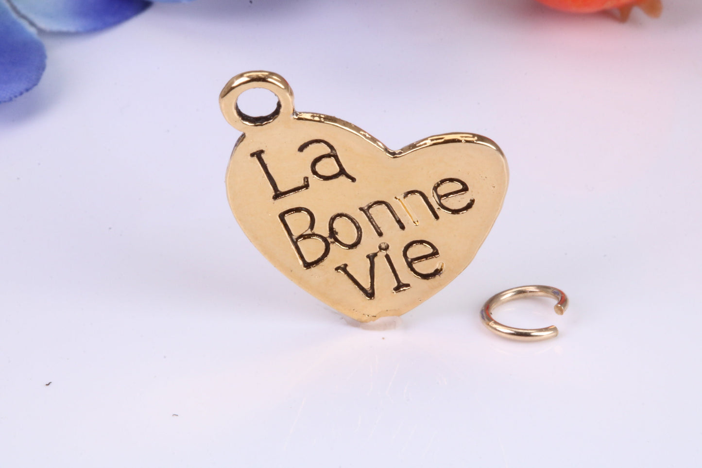 La Bonne Vie Charm, Traditional Charm, Made from Solid 9ct Yellow Gold, British Hallmarked, Complete with Attachment Link
