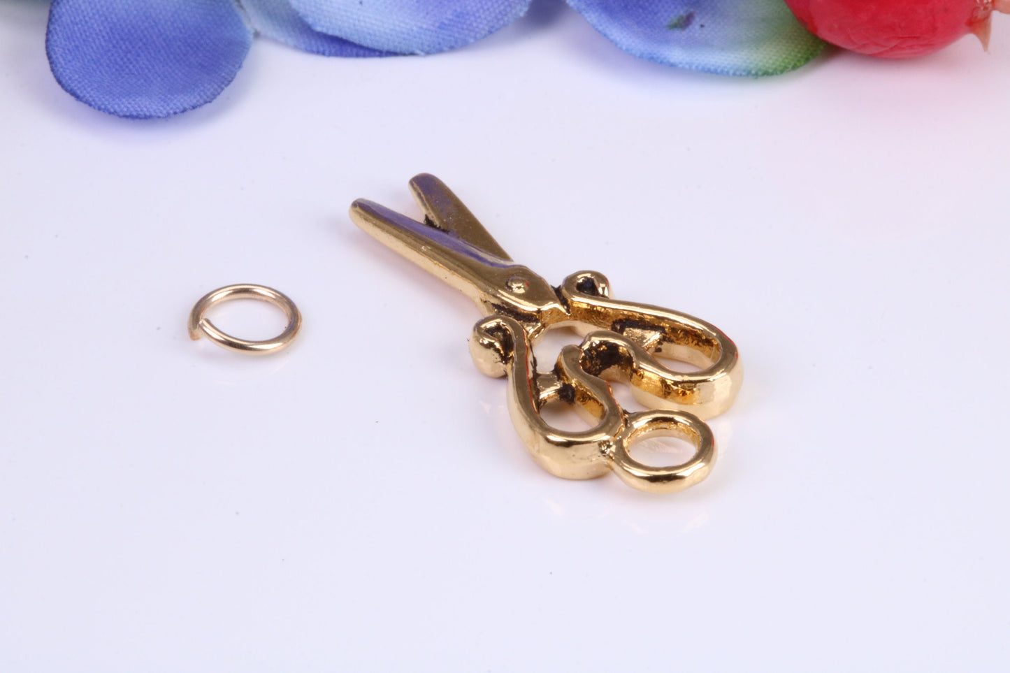 Scissor Charm, Traditional Charm, Made from Solid Cast Yellow Gold, British Hallmarked