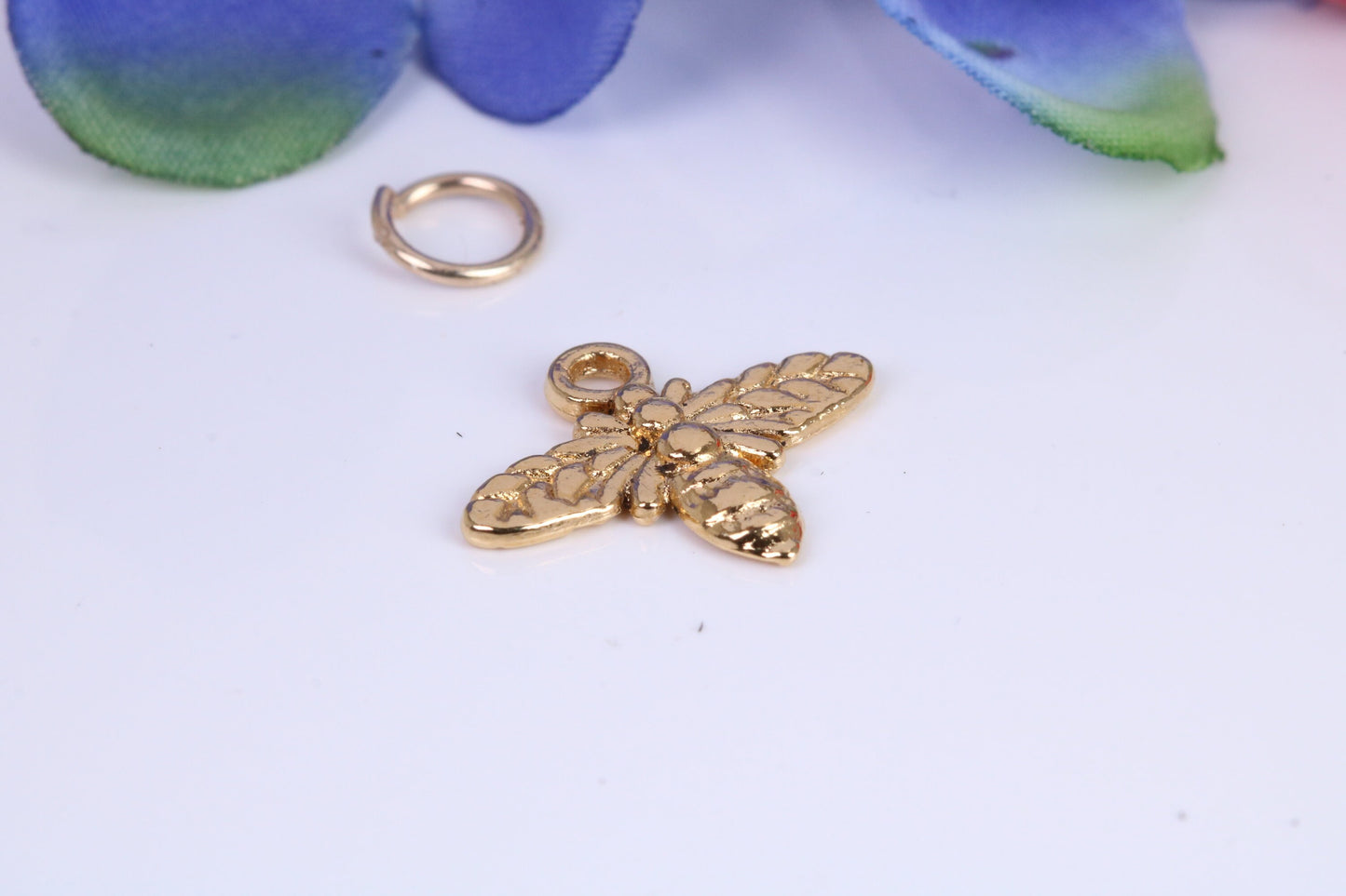 Bumble Bee Charm, Traditional Charm, Made from Solid Cast Yellow Gold, British Hallmarked