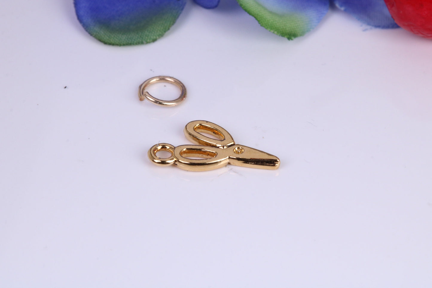 Scissor Charm, Traditional Charm, Made from Solid Cast Yellow Gold, British Hallmarked