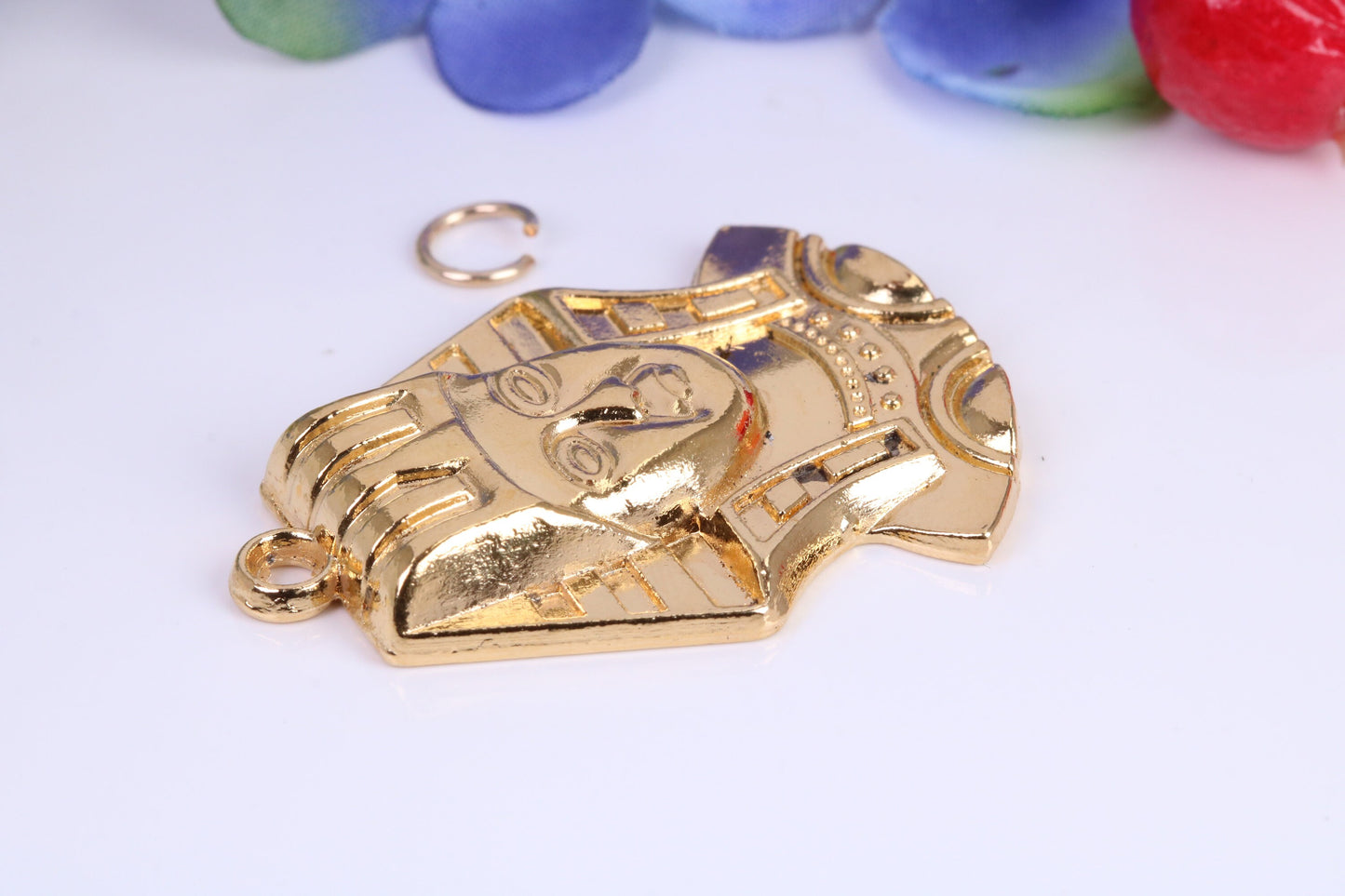 King Tutankhamun Pendant, Made from Solid Cast Yellow Gold, British Hallmarked