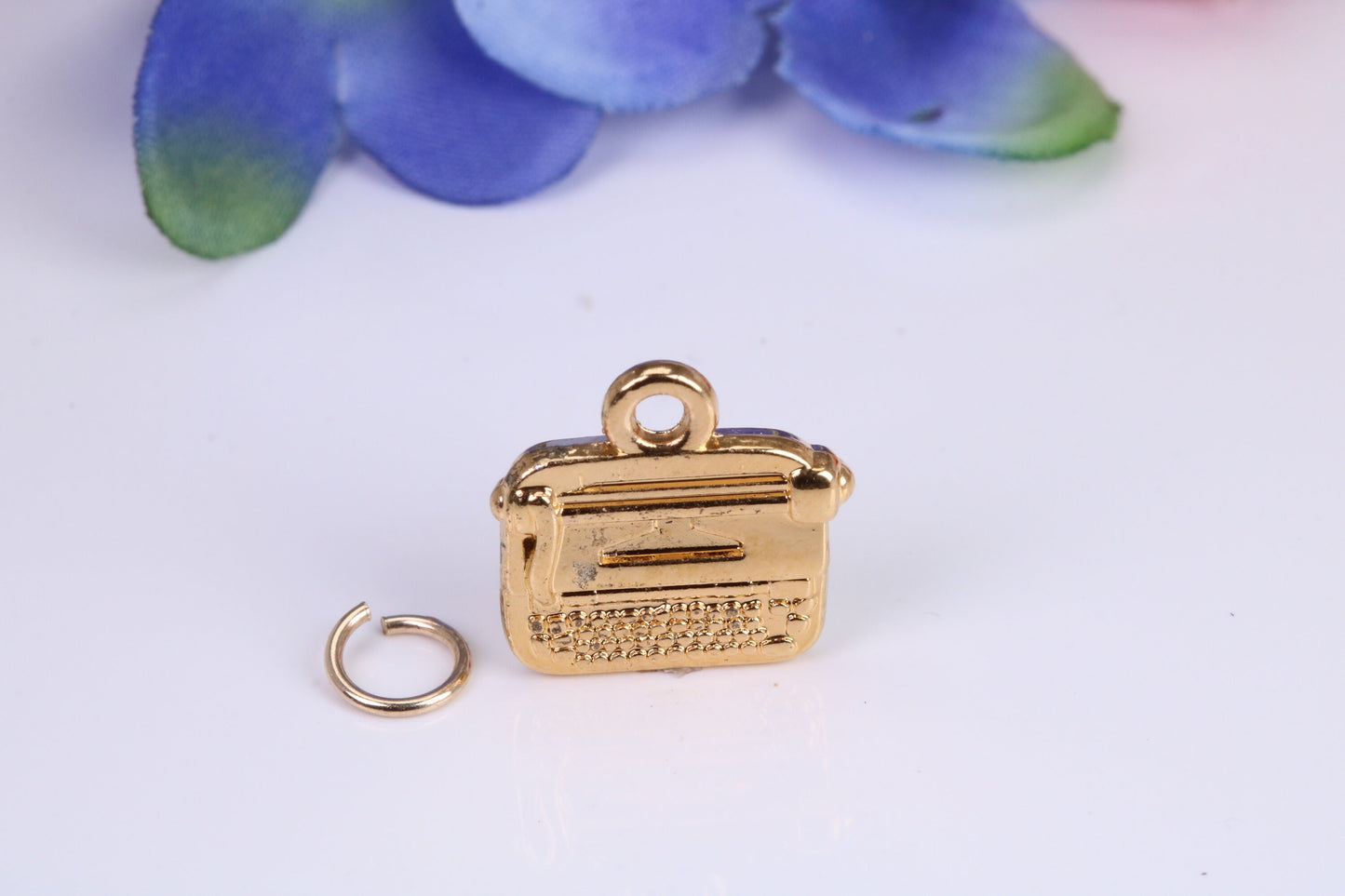Vintage Typewriter Charm, Traditional Charm, Made from Solid Cast Yellow Gold, British Hallmarked