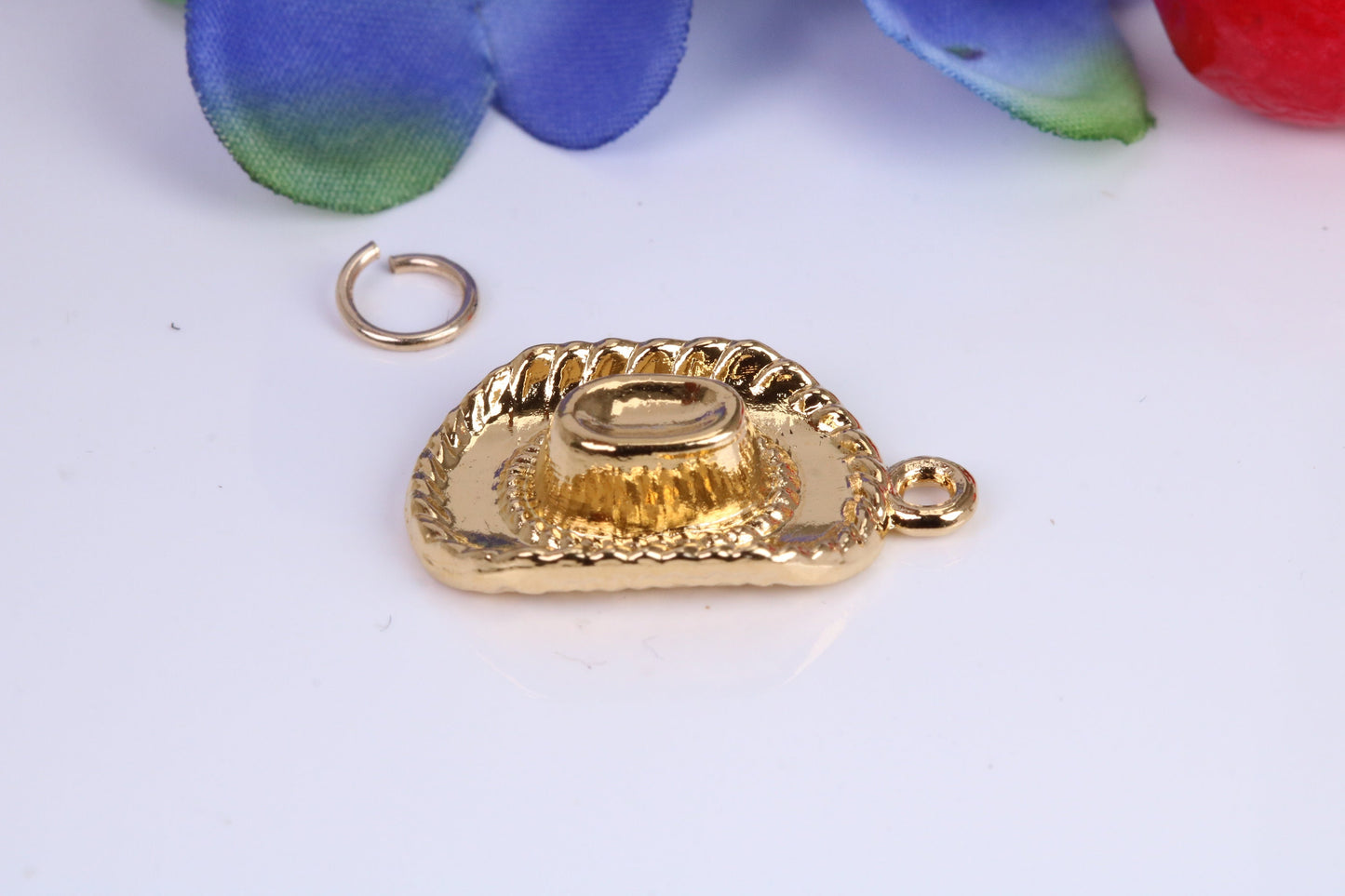 Cowboy Hat Charm, Traditional Charm, This charm is made from solid cast Yellow Gold British Hallmarked