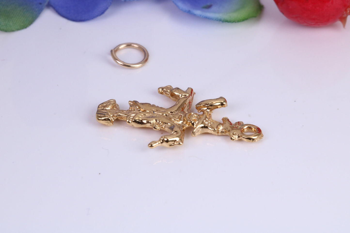 Scarecrow Charm, Traditional Charm, Made from Solid Cast Yellow Gold, British Hallmarked