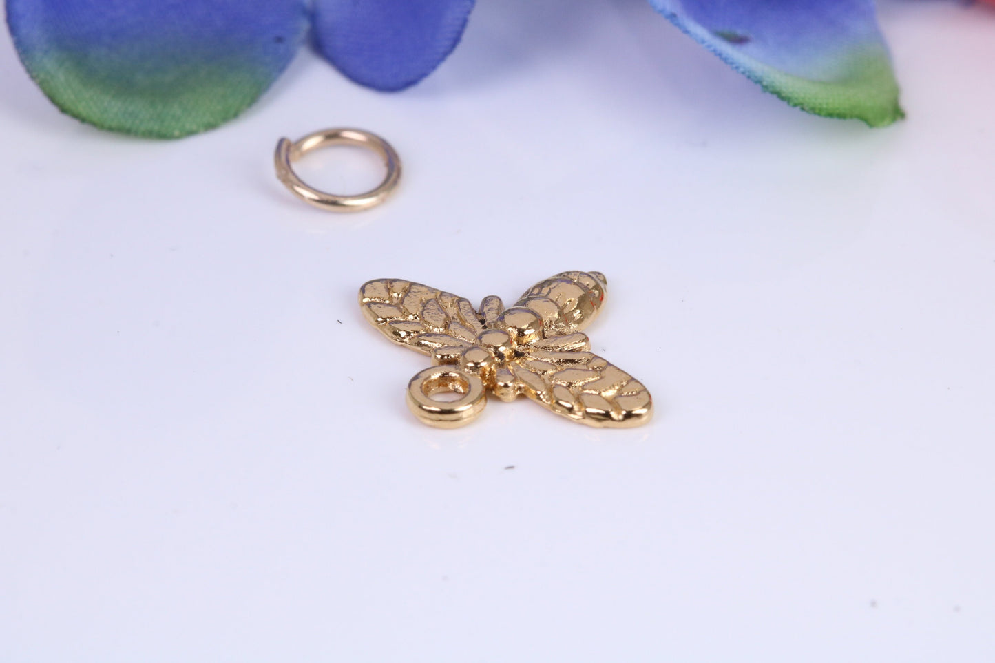 Bumble Bee Charm, Traditional Charm, Made from Solid Cast Yellow Gold, British Hallmarked
