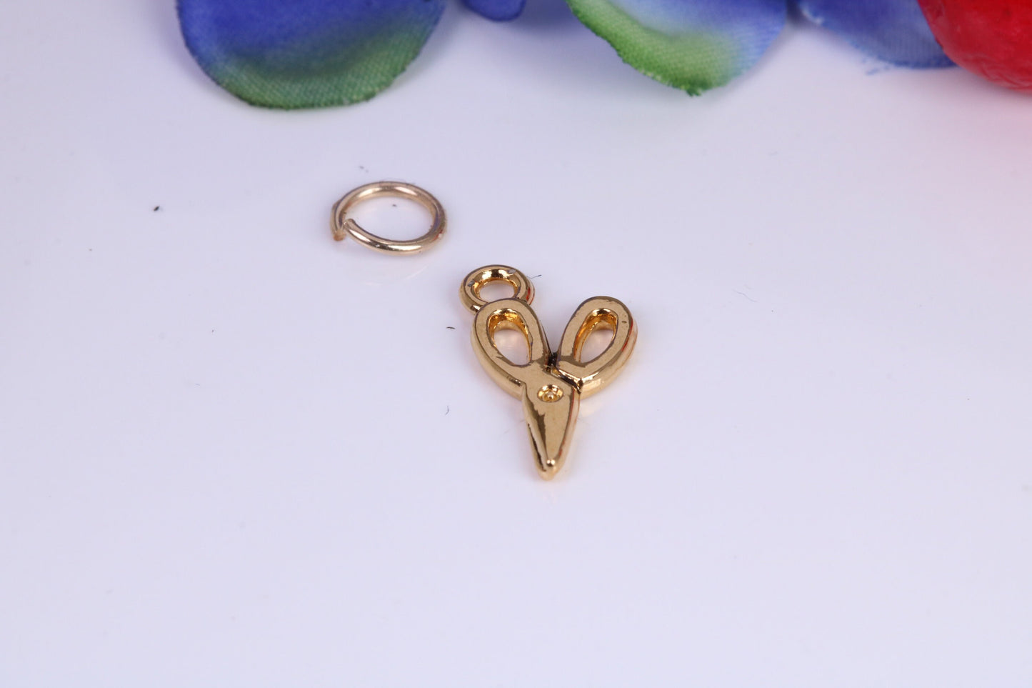 Scissor Charm, Traditional Charm, Made from Solid Cast Yellow Gold, British Hallmarked
