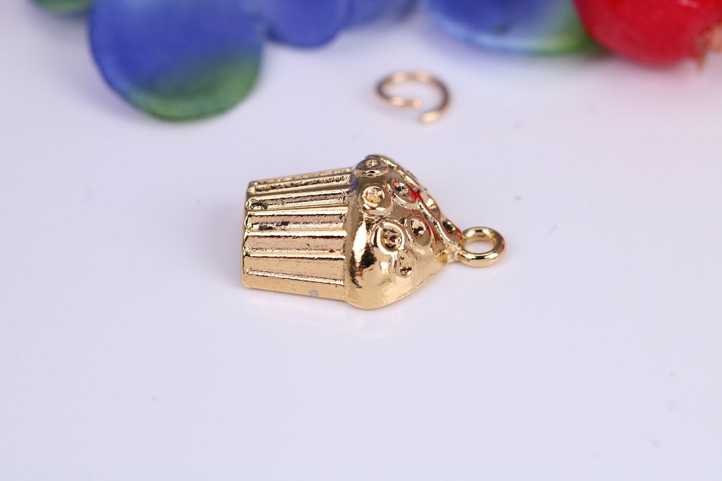 Cup Cake Charm, Traditional Charm, Made from Solid Cast Yellow Gold, British Hallmarked