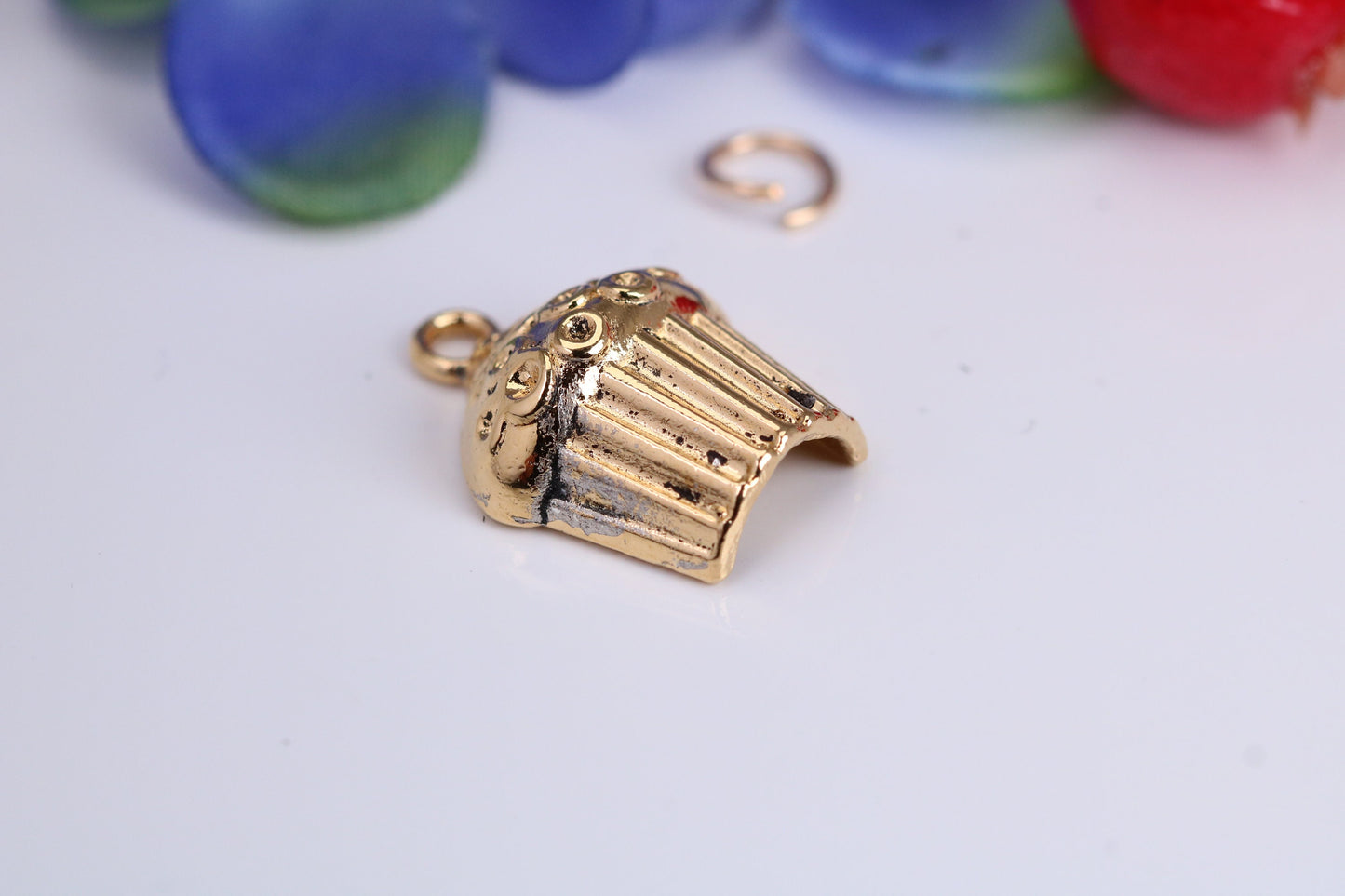 Cup Cake Charm, Traditional Charm, Made from Solid Cast Yellow Gold, British Hallmarked
