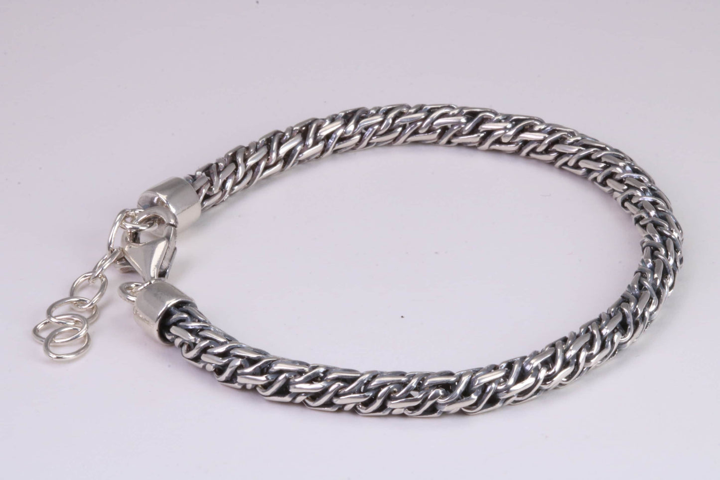 Gents heavy Bracelet, made from solid Sterling Silver, 8.50 Inches Long x 5 mm wide, British Hallmarked