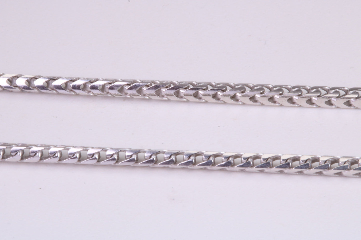 Gents heavy 34 inch Chain, made from solid Sterling Silver, 34 Inches Long x 2.5 mm wide, British Hallmarked
