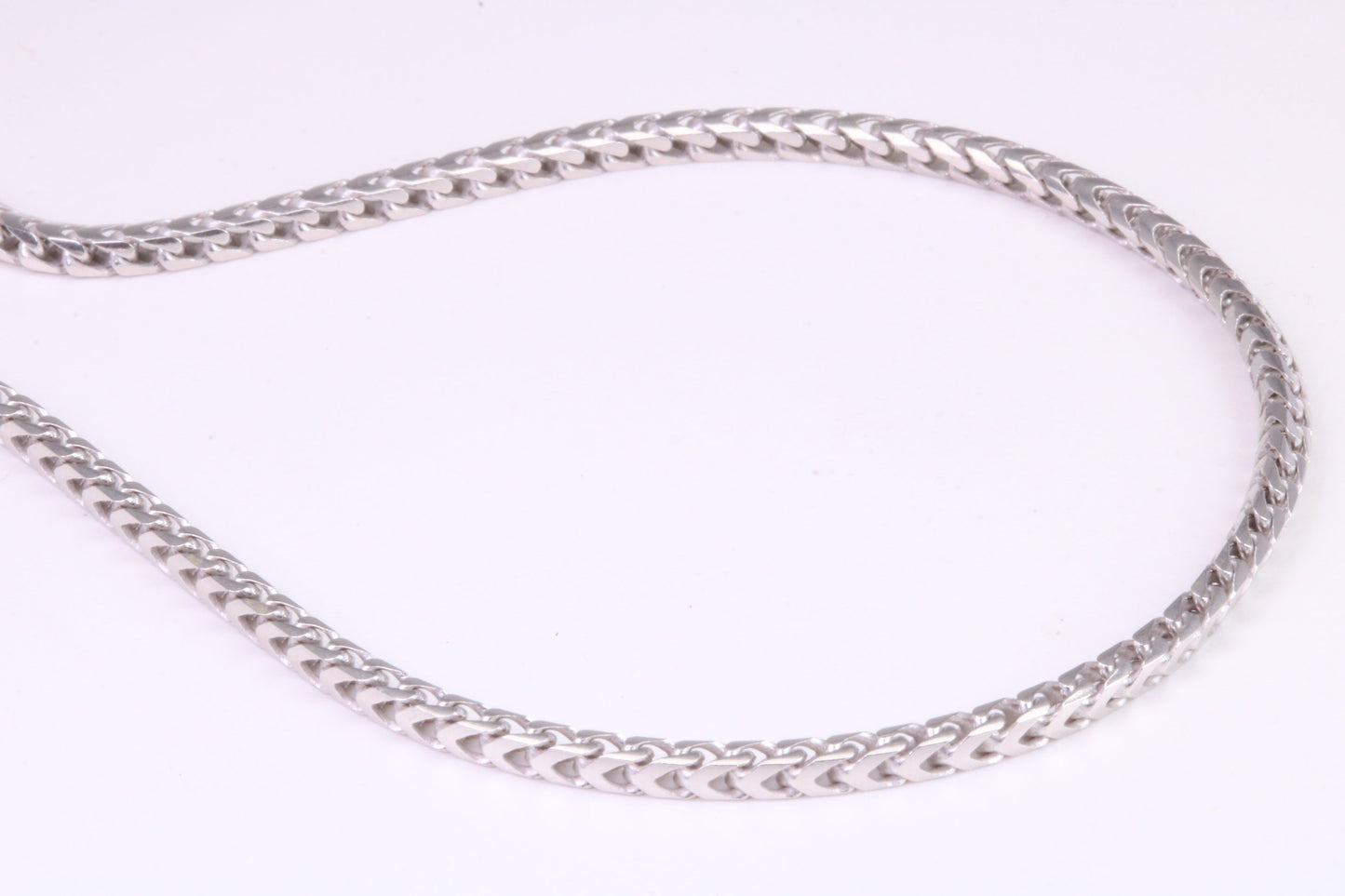 Gents heavy 34 inch Chain, made from solid Sterling Silver, 34 Inches Long x 2.5 mm wide, British Hallmarked