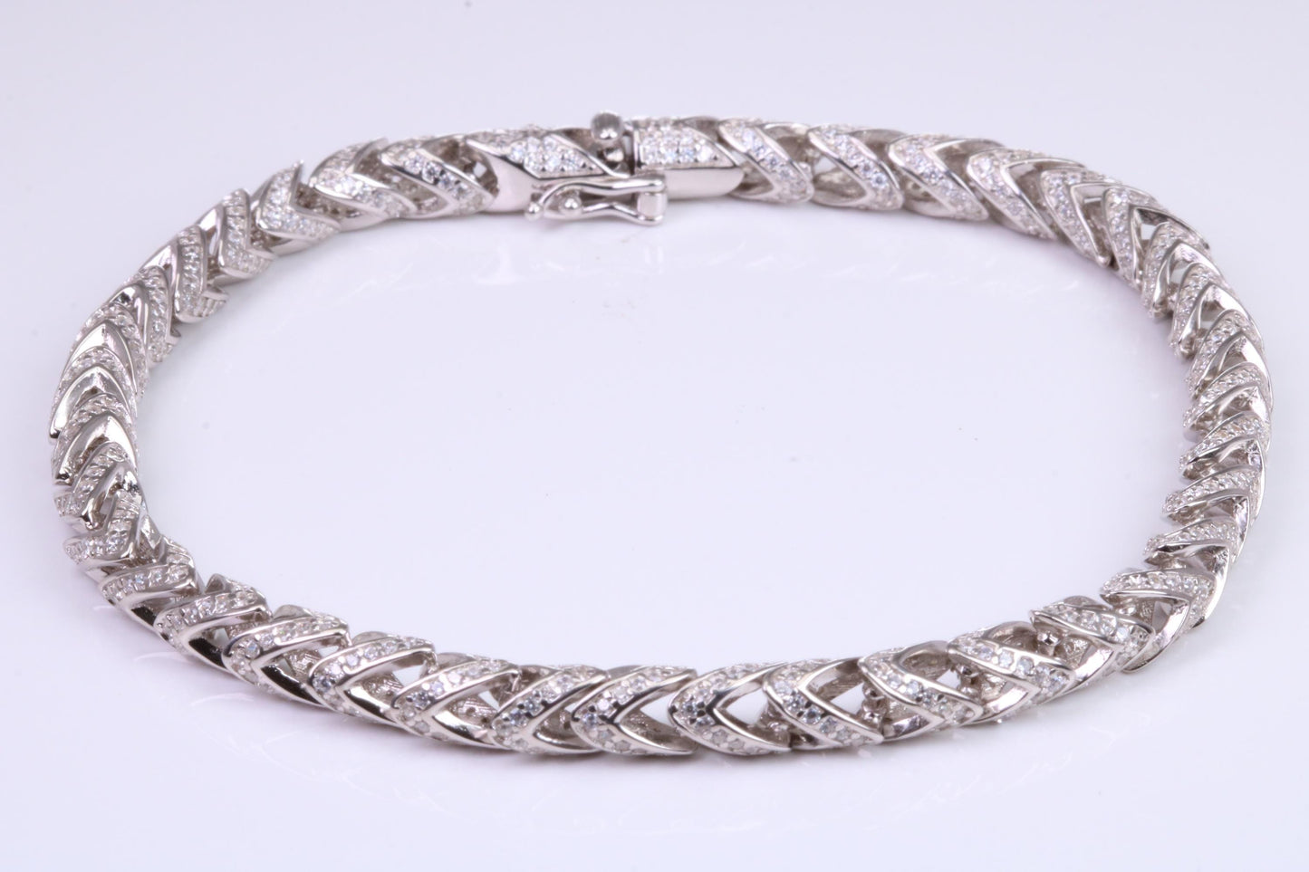 Gents Round Open Link Cubic Zirconia set Bracelet, Made from solid Sterling Silver, 8.50 Inches Long and 5 mm Wide
