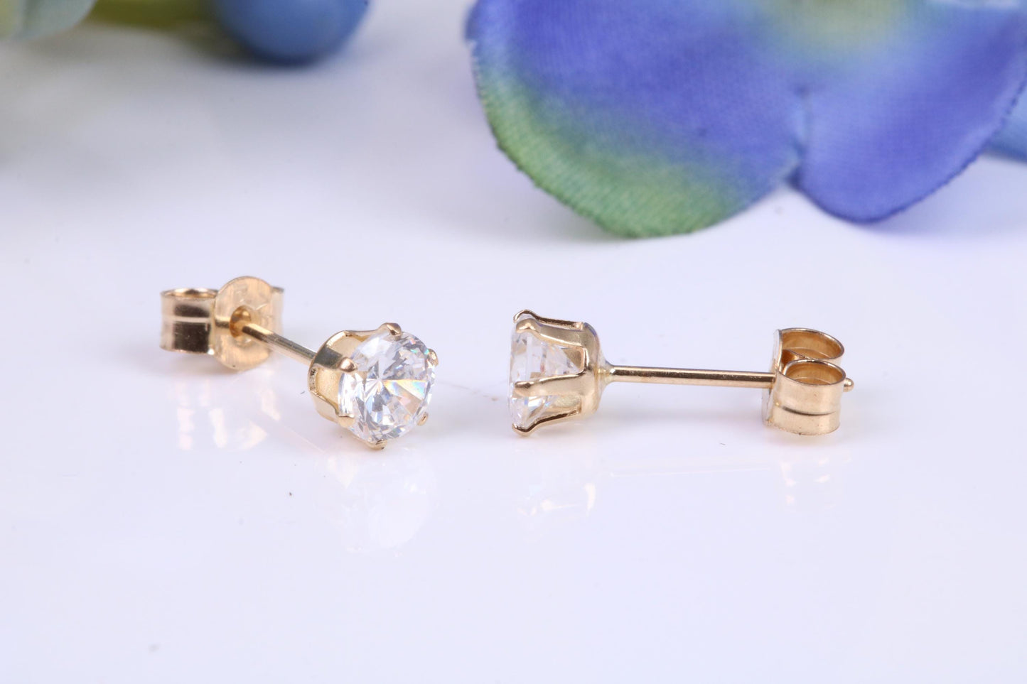 4 mm Round Cubic Zirconia Six Claw set Stud Earrings, Made from Solid 9ct Yellow Gold