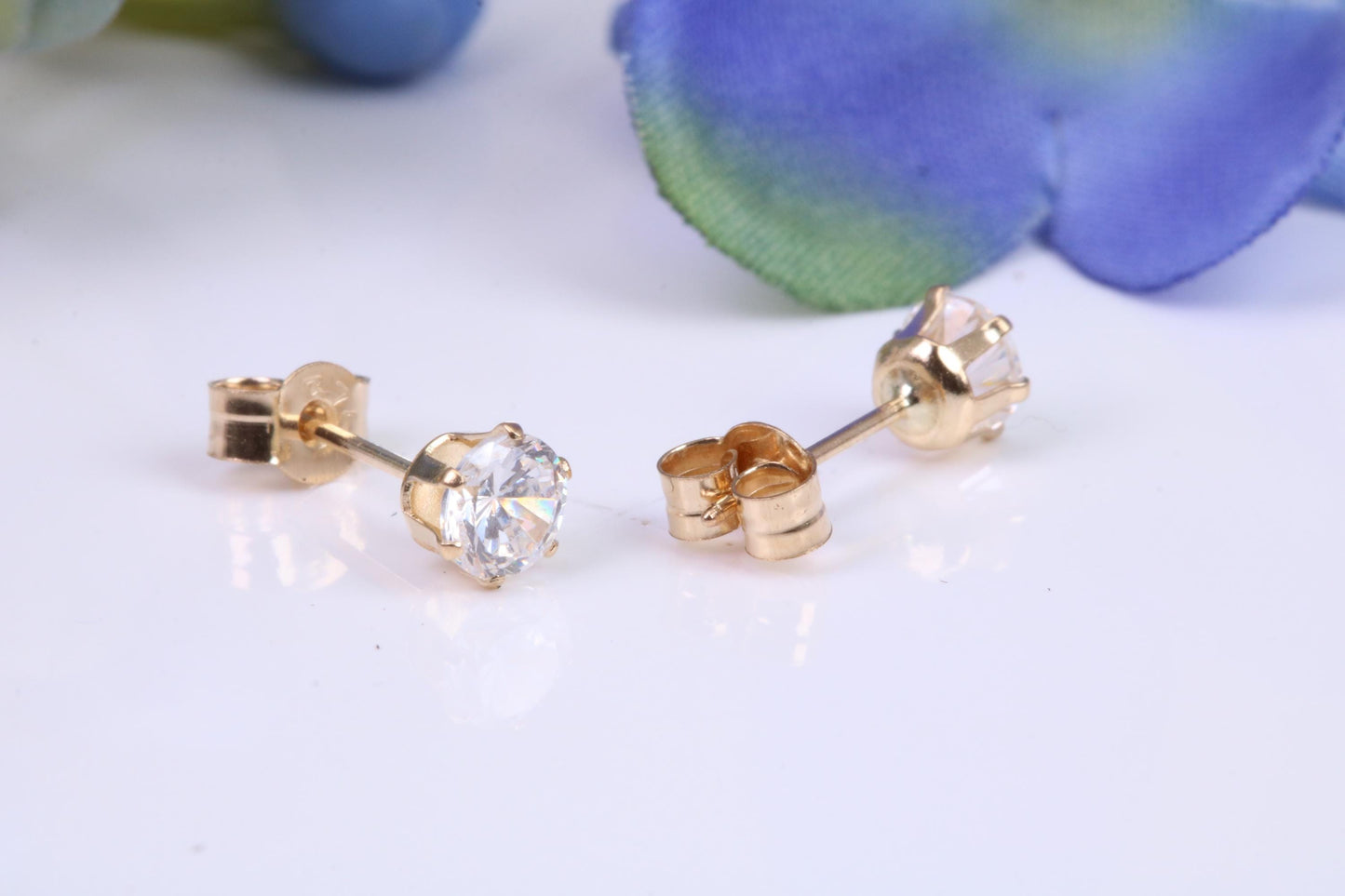 4 mm Round Cubic Zirconia Six Claw set Stud Earrings, Made from Solid 9ct Yellow Gold