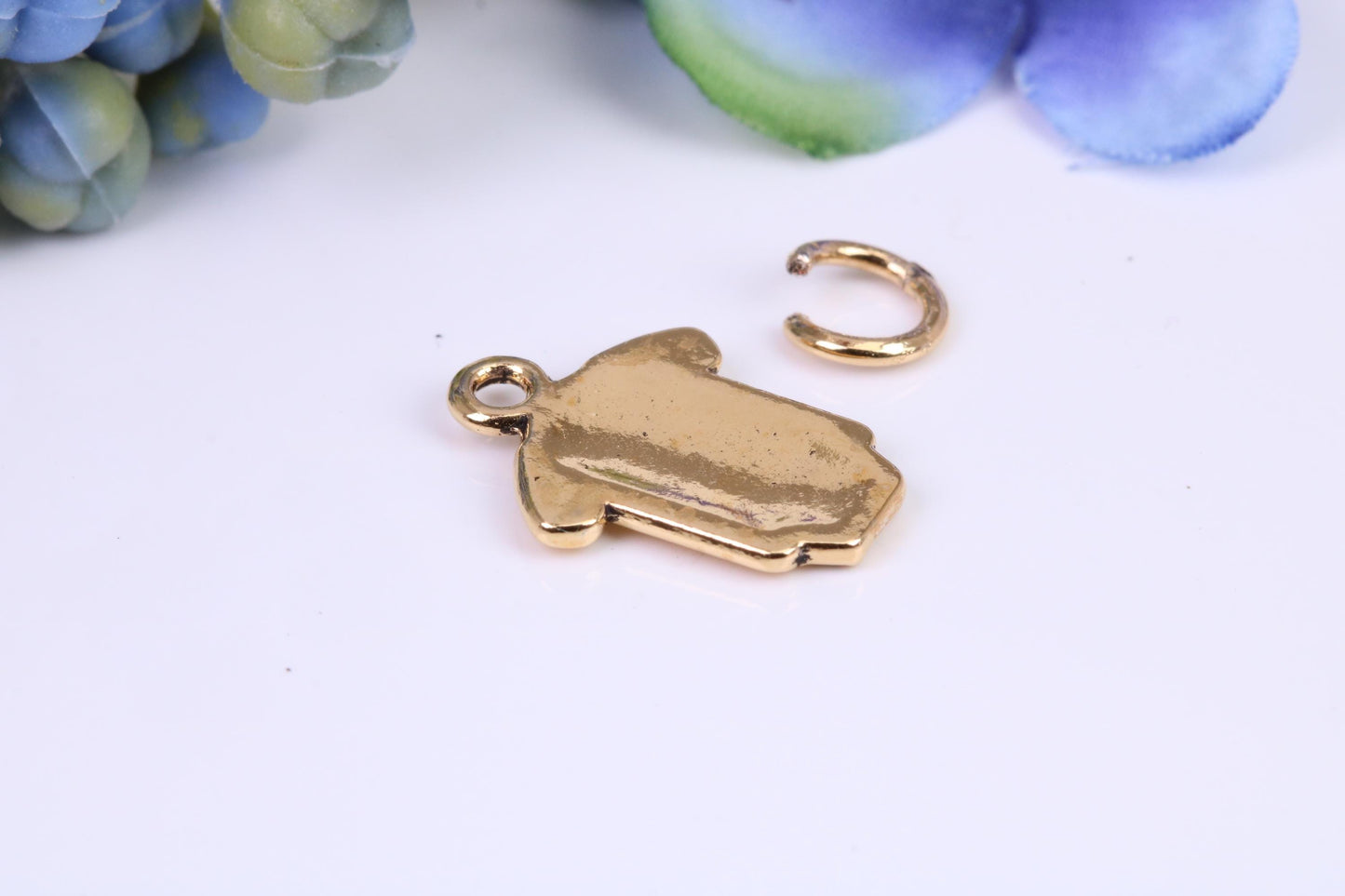 Baby Vest Charm, Made from Solid 9ct Yellow Gold, British Hallmarked, Complete with Attachment Link