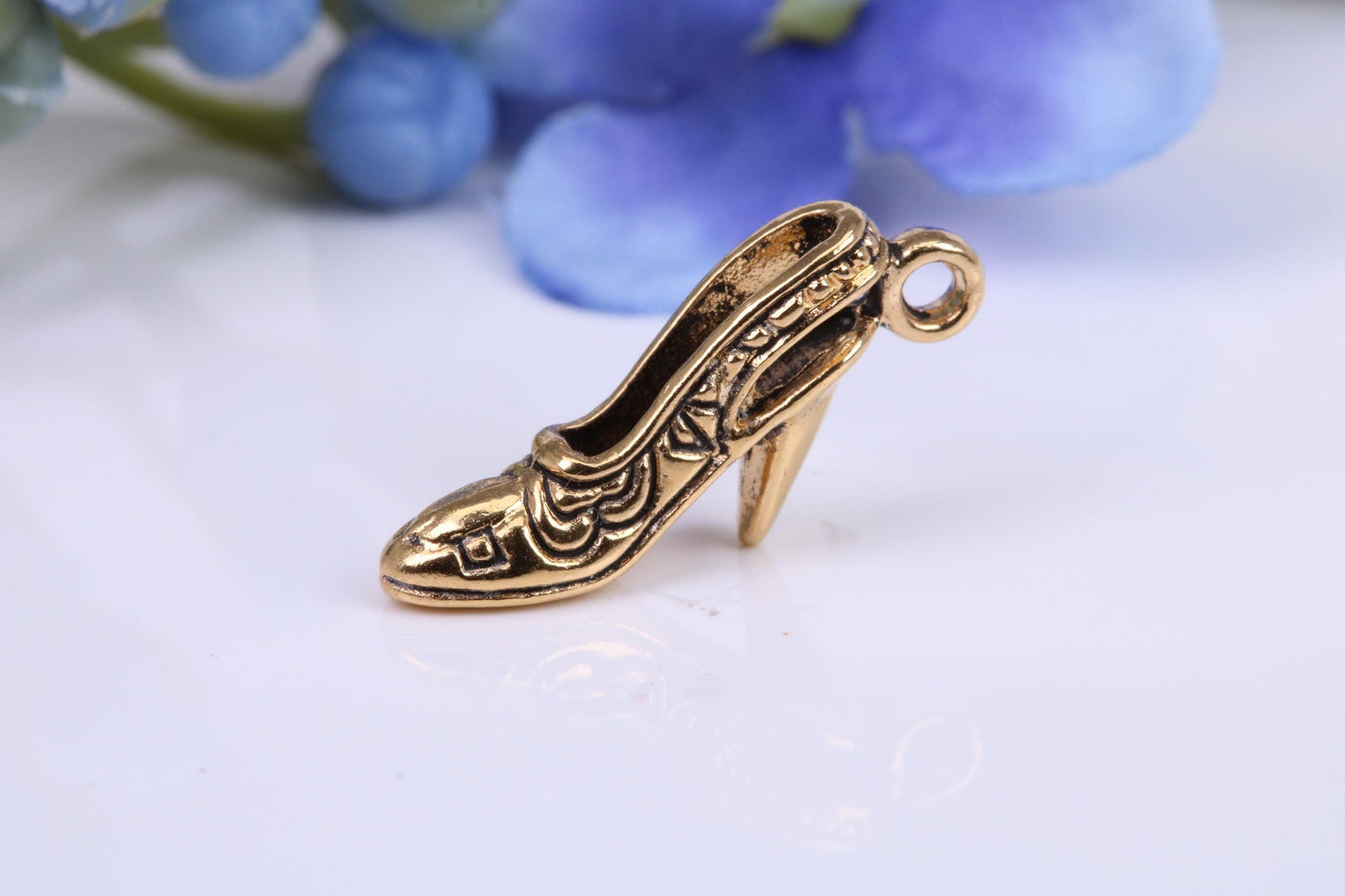 Stiletto Charm, Made from Solid Cast Yellow Gold, British Hallmarked, Complete with Attachment Link