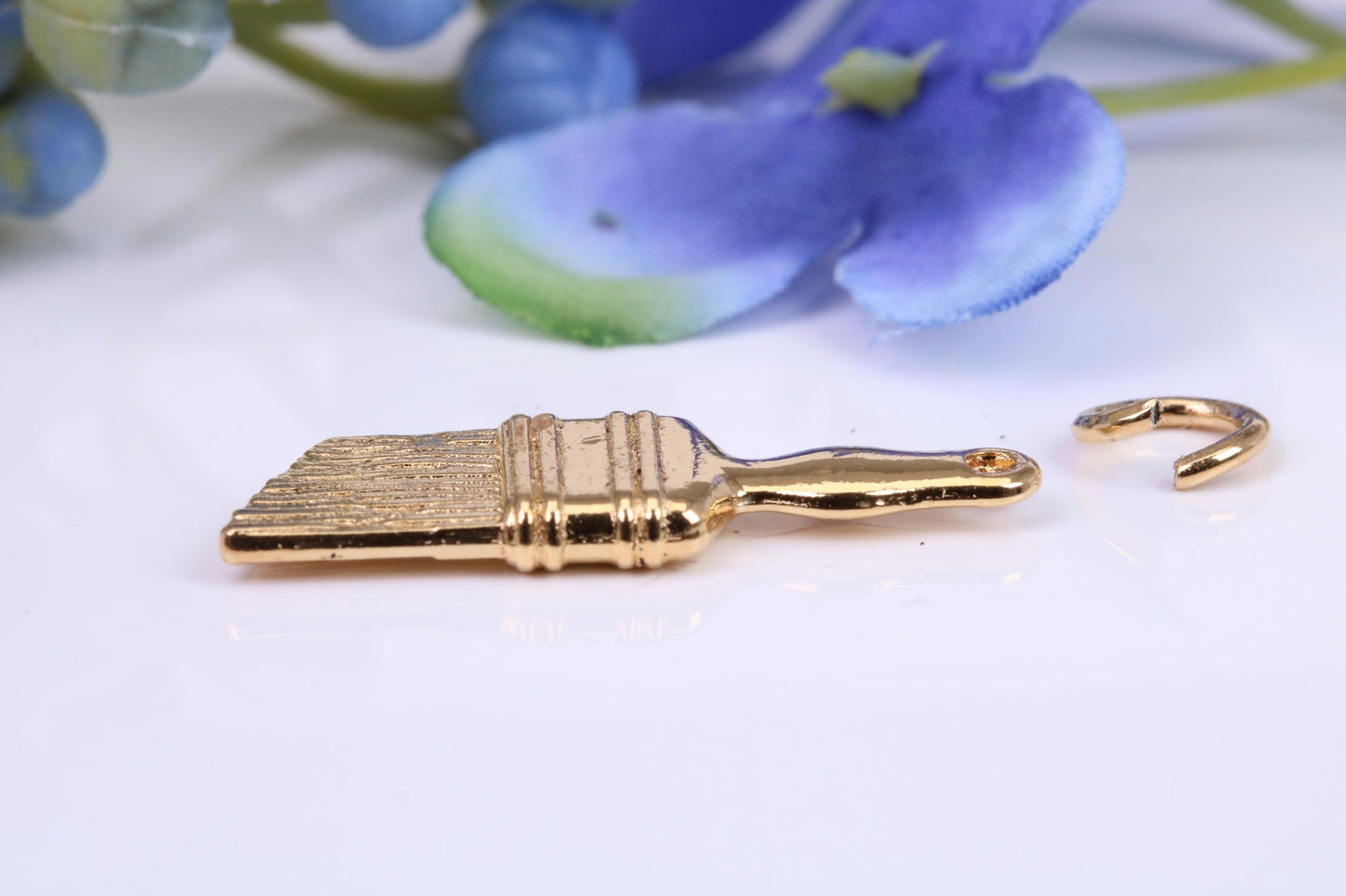 Paint Brush Charm, Traditional Charm, Made from Solid Yellow Gold, British Hallmarked, Complete with Attachment Link