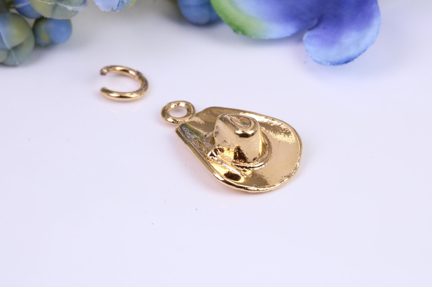 Cowboy Hat Charm, Three Dimensional Charm, Made from solid cast Yellow Gold British Hallmarked