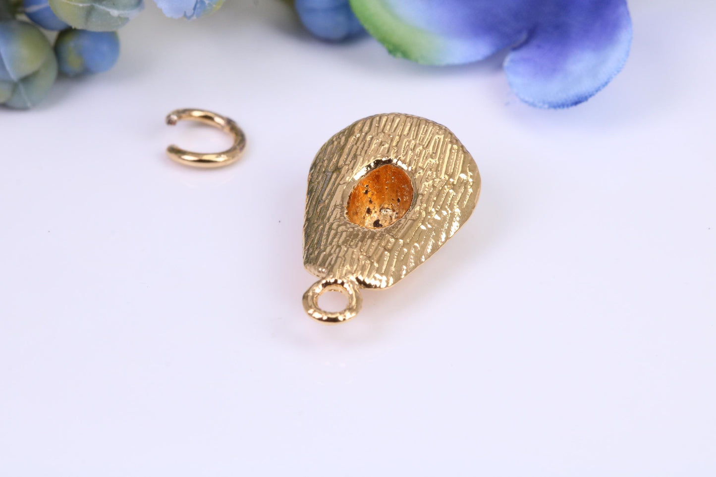 Cowboy Hat Charm, Three Dimensional Charm, Made from solid cast Yellow Gold British Hallmarked