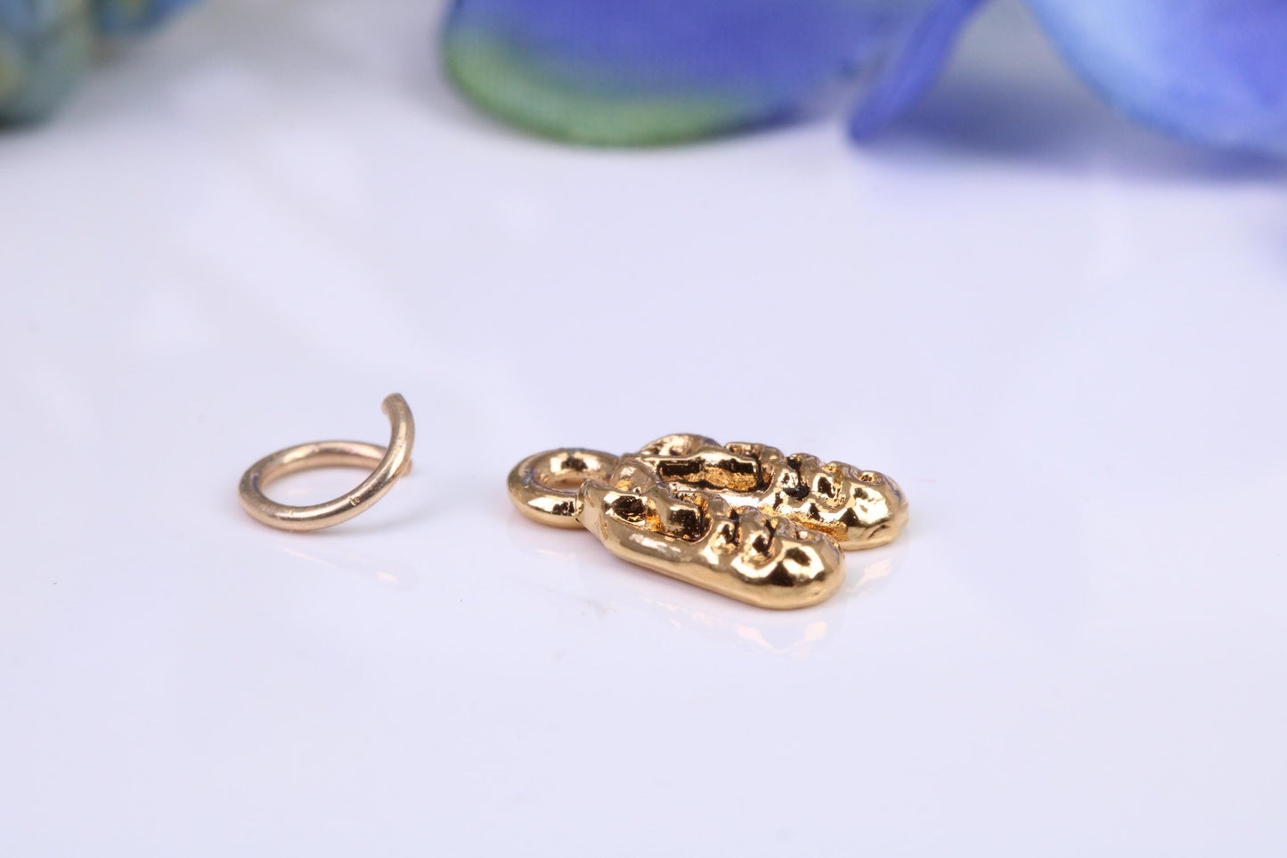 Baby Shoes Charm, Made from Solid Yellow Gold, British Hallmarked, Complete with Attachment Link