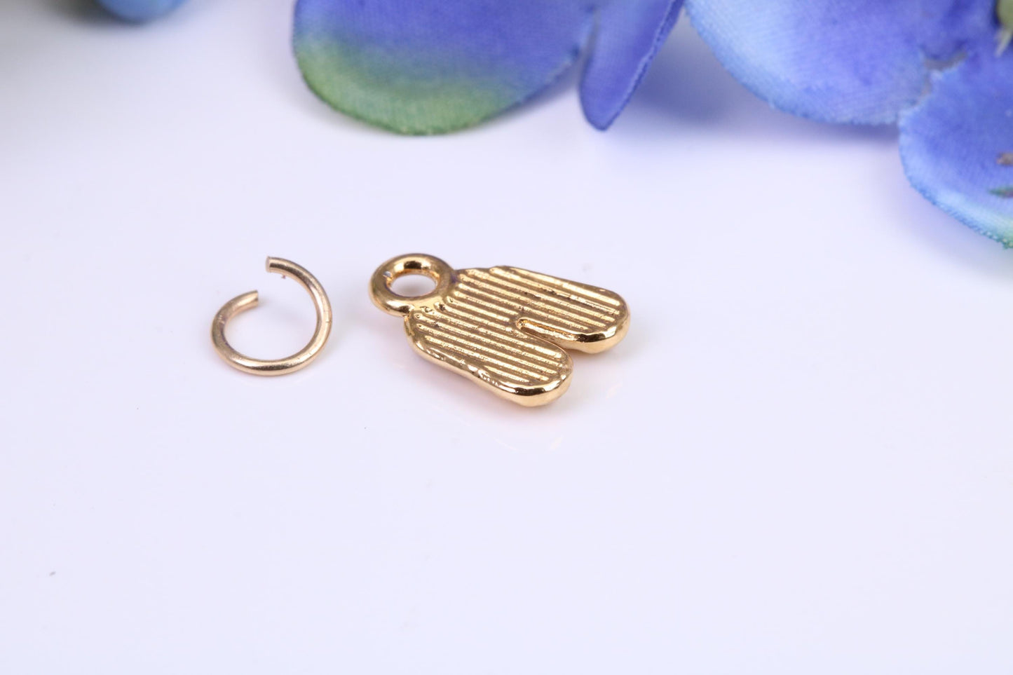 Baby Shoes Charm, Made from Solid Yellow Gold, British Hallmarked, Complete with Attachment Link