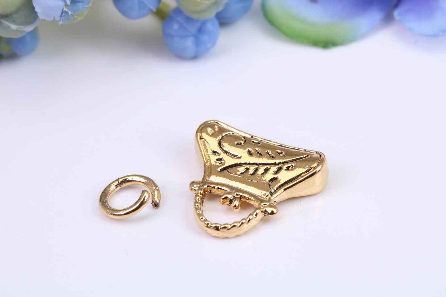 Handbag Charm, Traditional Charm, Made from Solid Cast Yellow Gold, British Hallmarked