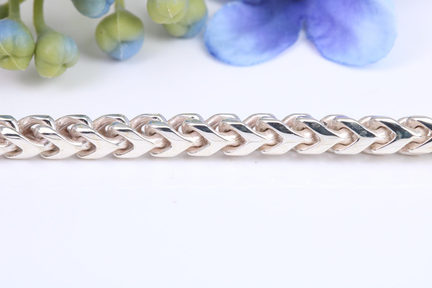 Gents heavy Byzantine Chain, made from solid Sterling Silver, 26 Inches Long x 5 mm wide, British Hallmarked