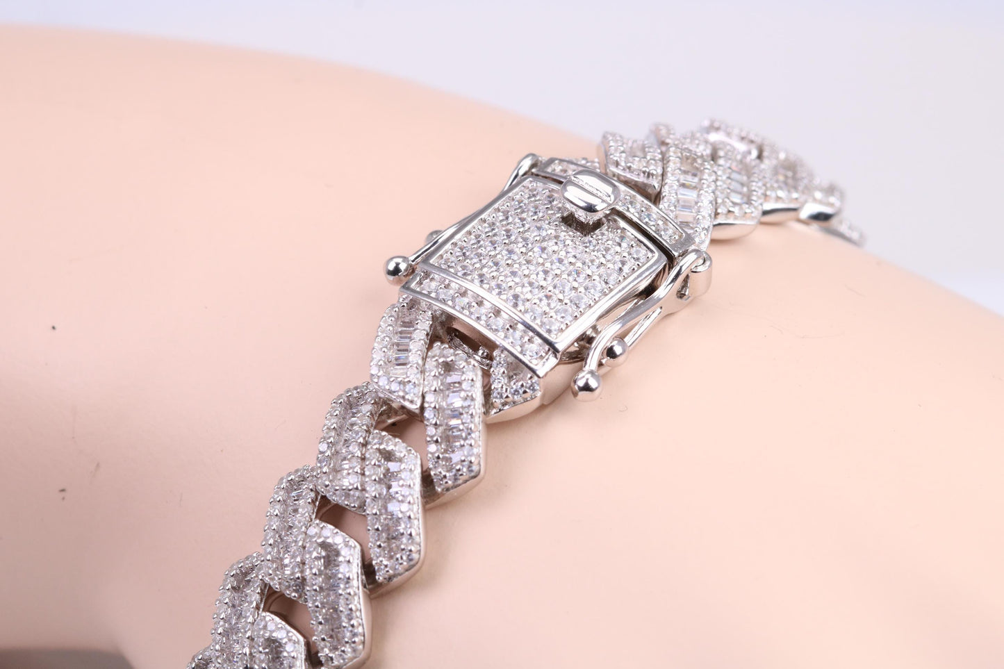 Gents Heavy C Z set Curb Link Bracelet, Made from solid Sterling Silver, 8.50 Inches Long and 13 mm Wide, British Hallmarked