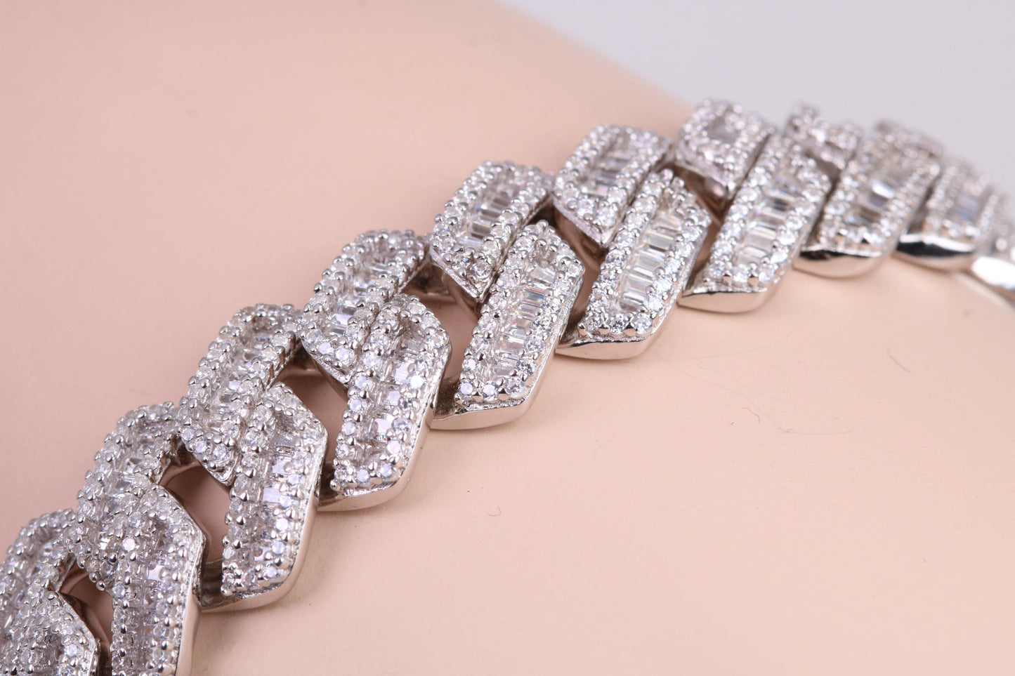 Gents Heavy C Z set Curb Link Bracelet, Made from solid Sterling Silver, 8.50 Inches Long and 13 mm Wide, British Hallmarked