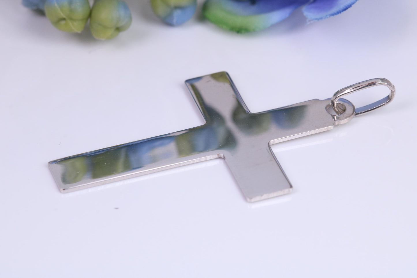 Simple Plain Polished Light Weight Cross, High Polished Finish, Made From Solid Cast Silver