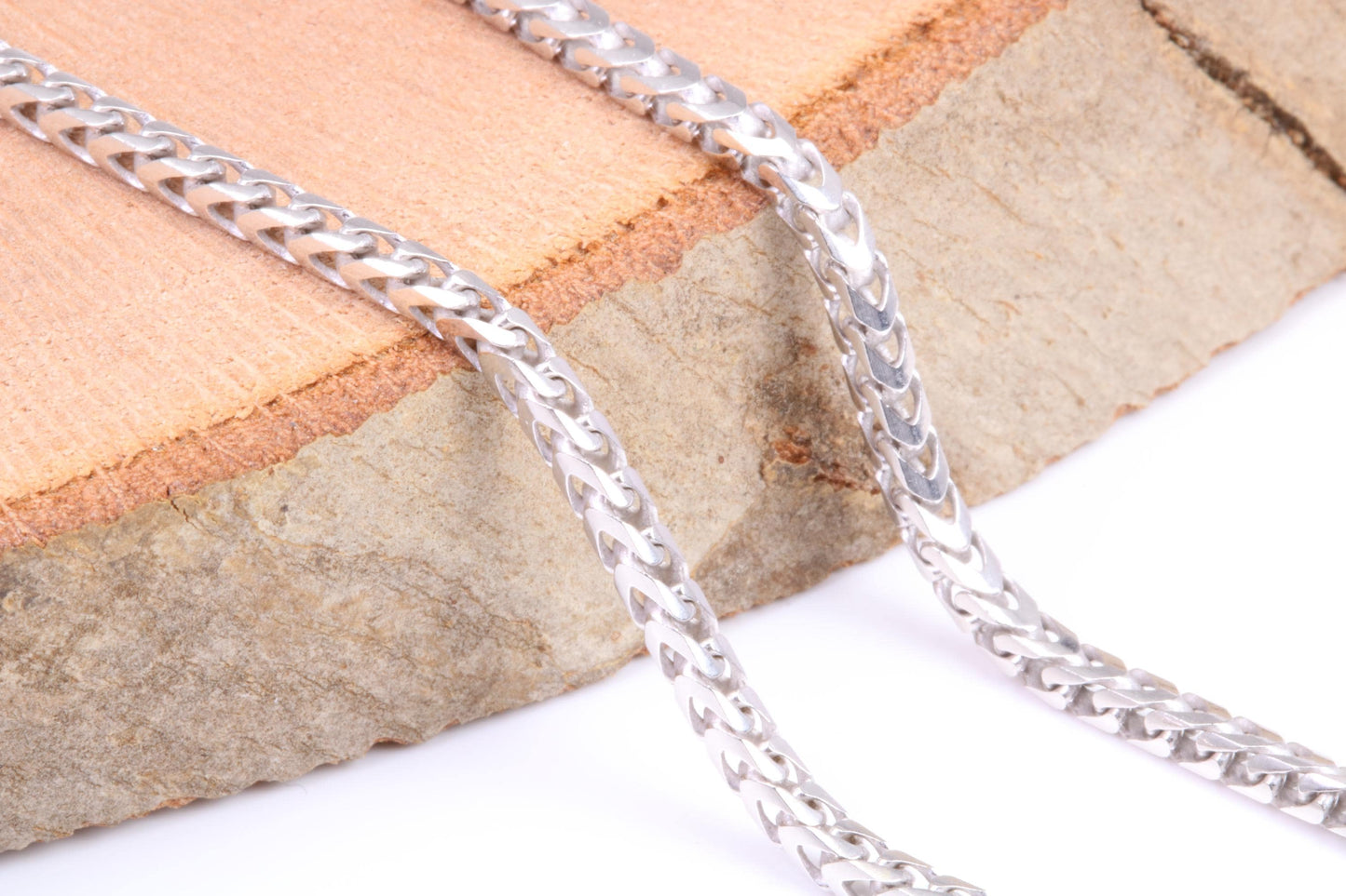 Gents heavy 34 inch Chain, made from solid Sterling Silver, 34 Inches Long x 2.3 mm wide, British Hallmarked