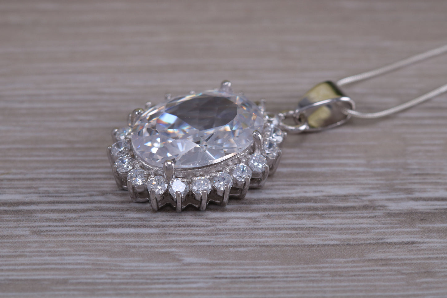 Very Large C Z set Cluster Necklace