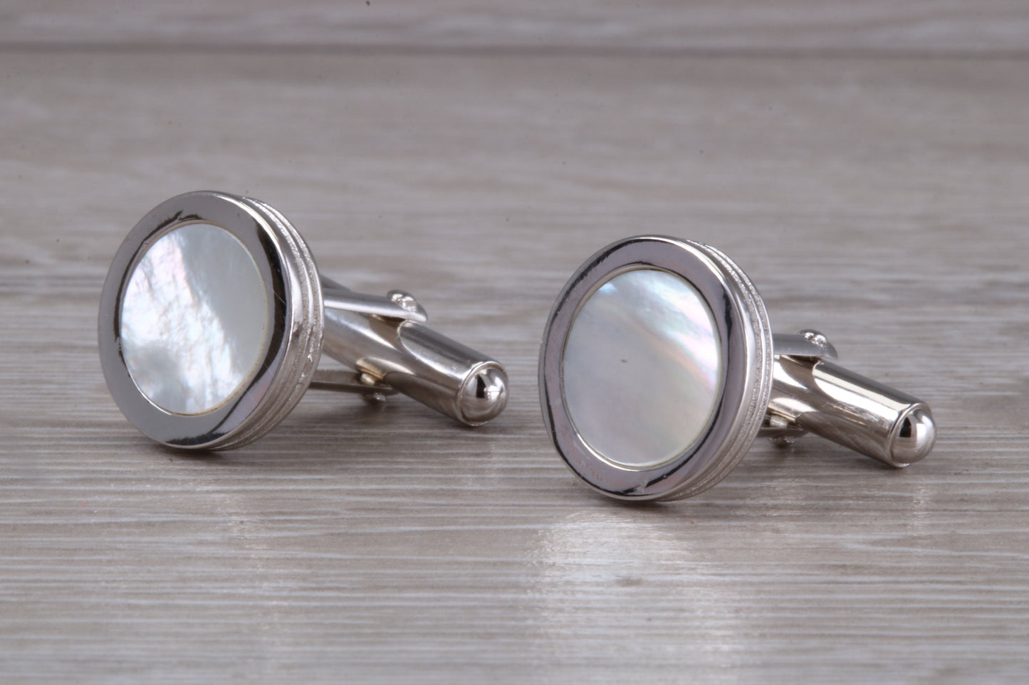Silver Mother of Pearl set Round Cufflinks