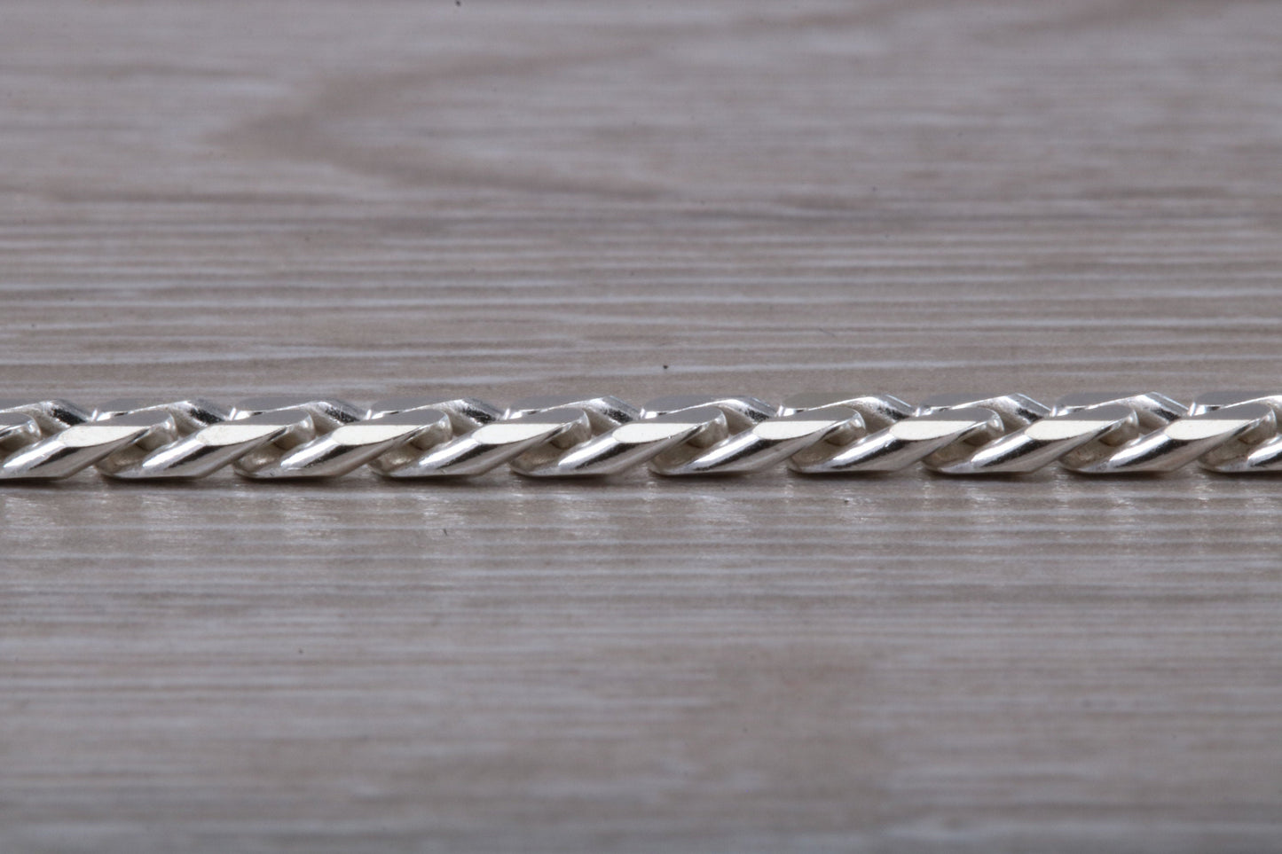 Diamond Cut Curb Chain. Silver chain with diamond cut links